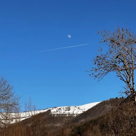 Belle Maison De Au Coeur Du Village De Montagne 아파트