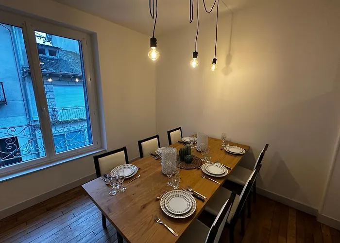 Belle Maison De Au Coeur Du Village De Montagne * Vic-sur-Cère